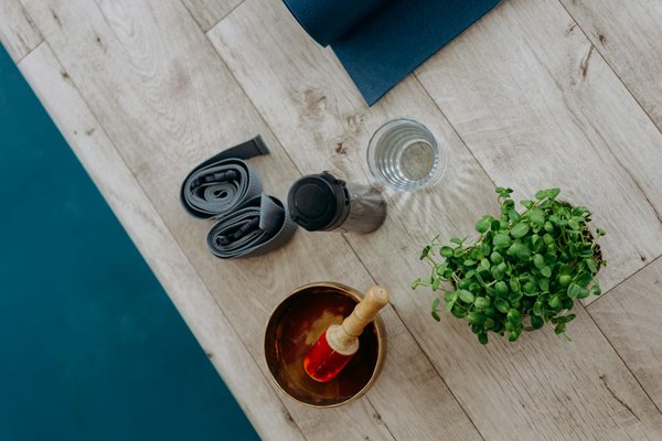 Quais são as dicas para usar calças wide leg de maneira estilosa?